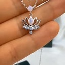 Collar Flor de loto renacer (Plata 925)