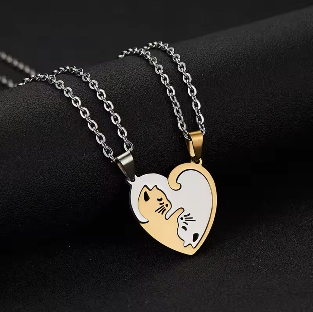Collar Yin Yang Gato Corazón Dorado (2 dijes y dos cadenas) (Acero Inoxidable)